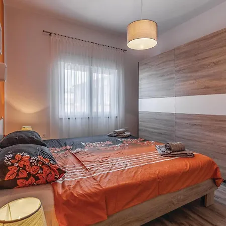 3 Bedroom Awesome In