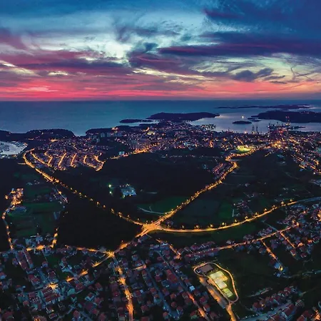 3 Bedroom Awesome In *